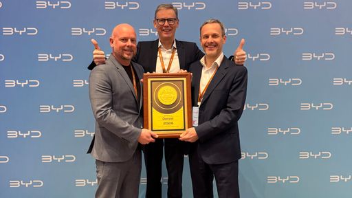 Vorschau Bild von Hansjörg Mayr: "Die Auszeichnung ist eine große Ehre und ein
Zeichen gegenseitiger Wertschätzung."