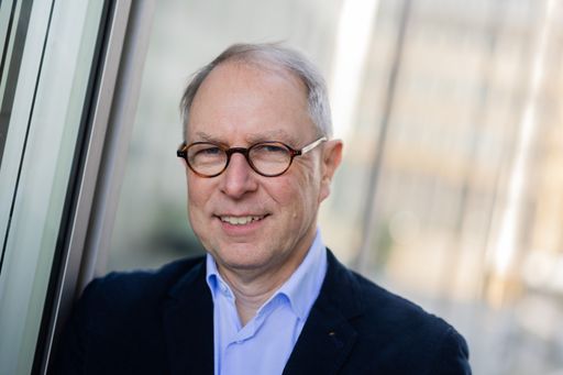 Christian Röwekamp übernimmt als Editorial Director die Leitung
des European Newsroom (enr) in Brüssel / Weiterer Text über ots und
www.presseportal.de/nr/8218 / Die Verwendung dieses Bildes für
redaktionelle Zwecke ist unter Beachtung aller mitgeteilten
Nutzungsbedingungen zulässig und dann auch honorarfrei.
Veröffentlichung ausschließlich mit Bildrechte-Hinweis.