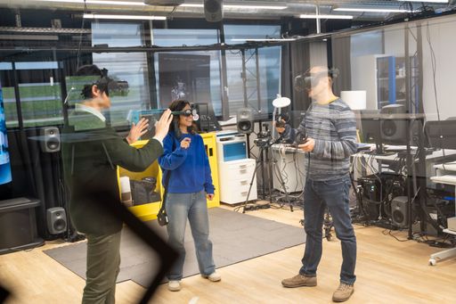 In den Lernlaboren werden in Kleingruppen Problemstellungen
unserer Zeit bearbeitet.