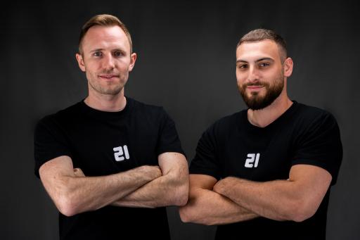 Die Gründer von 21bitcoin Dominik Seibold (links im Bild) und
Daniel Winklhammer (rechts im Bild)