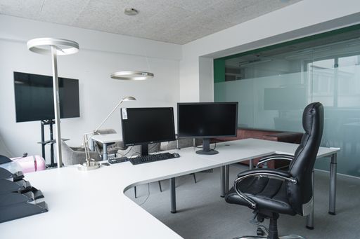 Vorschau Bild von Die Ausstattung des Headquarters in St. Pölten kommt unter den
Hammer
