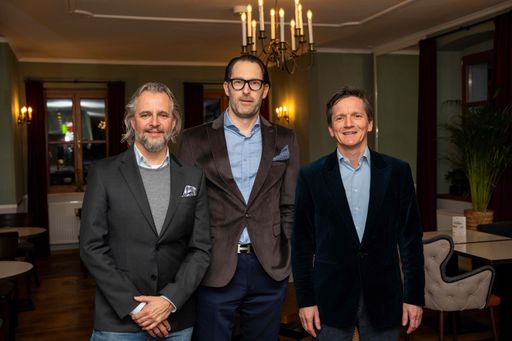 Vorschau Bild von HENRI und JP Hospitality feiern Grand Opening