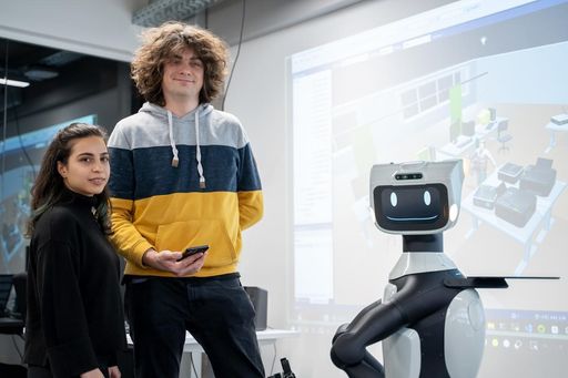 Ab Oktober 2025 bietet die IT:U Bachelorabsolvent:innen aller
Studienrichtungen die Möglichkeit für ein interdisziplinäres
Masterstudium an der Schnittstelle von Computerwissenschaften und
den unterschiedlichsten Fachrichtungen.