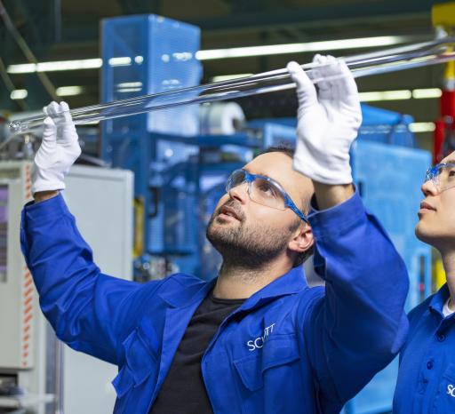 Premiere in der Spezialglasbranche: SCHOTT erstellt Guideline zur Berechnung eines Product Carbon Footprint