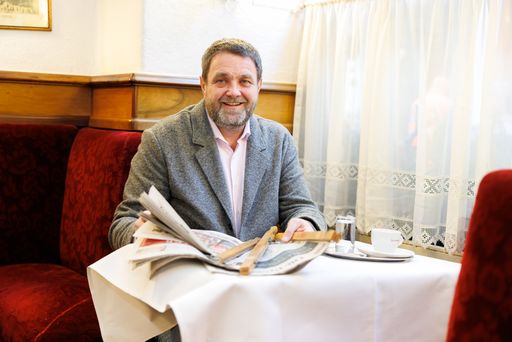 Kaffeehäuser-Obmann Wolfgang Binder freut sich auf die Woche des
Zeitungslesens.