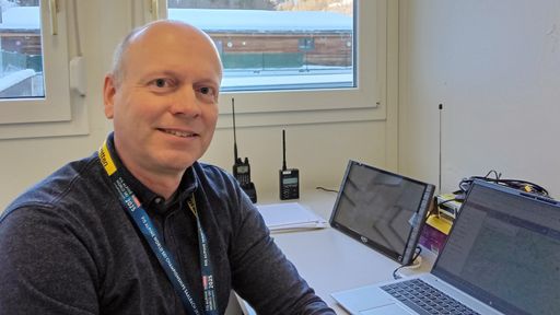 Vorschau Bild von Gerhard Keller, Frequenzplaner der ORS, koordinierte sämtliche
TV-Funkfrequenzen bei der Ski WM in Saalbach-Hinterglemm.