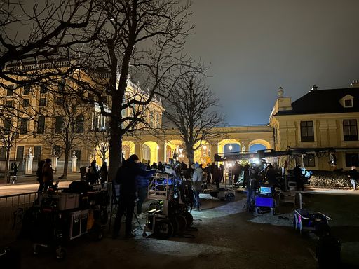 Vorschau Bild von Dreharbeiten für "The Regime", HBO in Schloss Schönbrunn