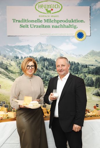 Vorschau Bild von Christiane Mösl und Karl Neuhofer ©ARGE Heumilch