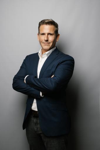  froots verstärkt Management-Team: Thomas Meichl wird Managing
Director