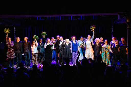 Vorschau Bild von „Musical Mamis & Papis 2025“: Künstler*innen laden zu
Benefizkonzert für YoungMum