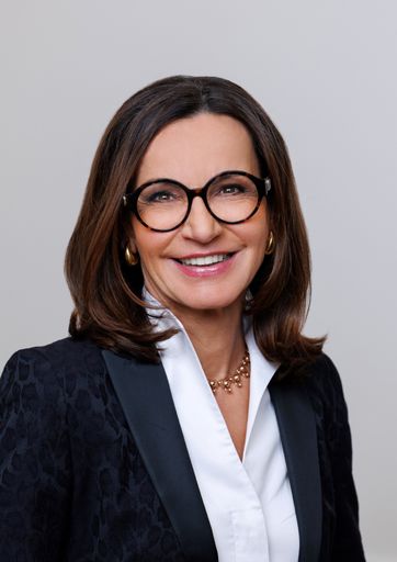 Vorschau Bild von Mag. Heidemarie Dunkler-Zotter, Pflegedirektorin der
Privatkliniken Confraternität und Goldenes Kreuz