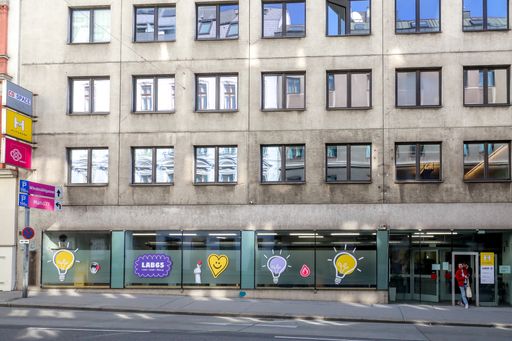 Vorschau Bild von Außenansicht "LAB65" in der Gumpendorfer Straße 65, 1060 Wien,
Kompetenzzentrum zu Leben, Arbeit, Bildung für junge wohnungslose
Erwachsene