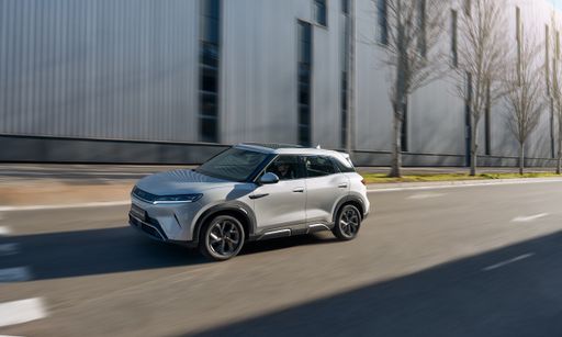 Vorschau Bild von BYD ATTO 2: Der Vorverkauf startet Anfang April. Die Preise
beginnen bei 29.990 Euro