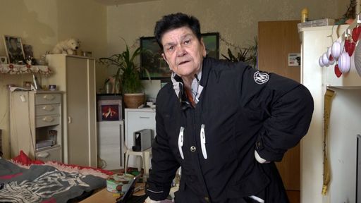 Regina steht vor großen Problemen: Erst wurde ihr der Strom
abgestellt, dann erhält sie einen Mahnbescheid über 386 Euro
Mietschulden. Wie soll sie das stemmen? // Weiterer Text über ots
und www.presseportal.de/nr/6605 / Die Verwendung dieses Bildes für
redaktionelle Zwecke ist unter Beachtung aller mitgeteilten
Nutzungsbedingungen zulässig und dann auch honorarfrei.
Veröffentlichung ausschließlich mit Bildrechte-Hinweis.