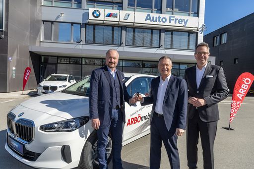  (v.l.n.r) ARBÖ-Generalsekretär KommR Mag. Gerald Kumnig,
Geschäftsführer der AutoFrey Gruppe Mag. Josef Roider,
Geschäftsführer von BMW Austria Alexander Bamberger