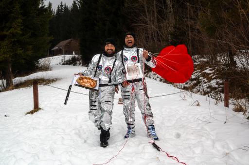 Vorschau Bild von Die zwei Brüder Luigi Jun. und Antonio Barbaro stolz auf ihre
Aktion!