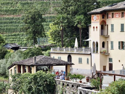Mit dem Bernina Wein Express zum Weingut La Gatta in Bianzone,
Sondrio (IT)