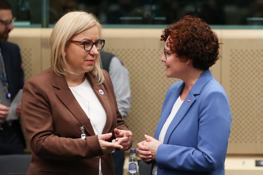 Elisabeth Zehetner (Staatssekretärin), Paulina Hennig-Kloska
(EU-Ratsvorsitz Polen, Umwelt- und Klimaministerin Polen)