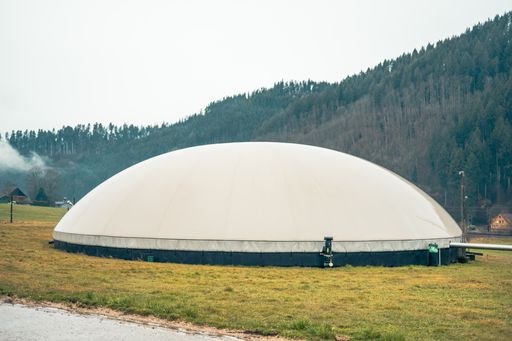 Vorschau Bild von Die Biogasanlage des Bauernhofs der Familie Fritsch. // Weiterer
Text über ots und www.presseportal.de/nr/177283 / Die Verwendung
dieses Bildes für redaktionelle Zwecke ist unter Beachtung aller
mitgeteilten Nutzungsbedingungen zulässig und dann auch honorarfrei.
Veröffentlichung ausschließlich mit Bildrechte-Hinweis.