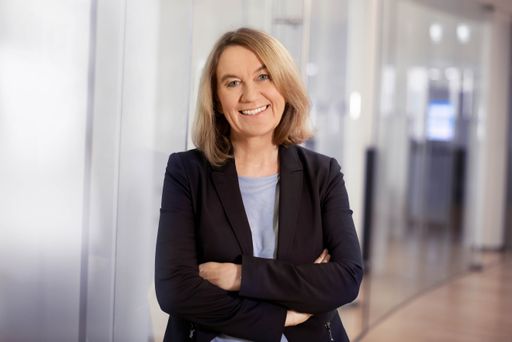 Vorschau Bild von Business Portrait Michaela Schneider, Managing Partner zeb
Austria