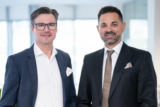  Robert Pitschko, Head of Bancassurance Austria und Martin Lang,
Regional Manager Bancassurance