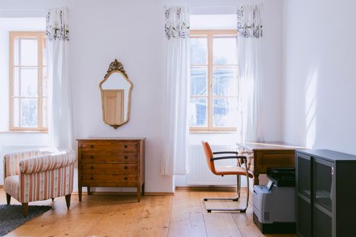 Vorschau Bild von Arbeitsplatz in der Wohnung der zukünftigen Stadtschreiberin oder
des Stadtschreibers