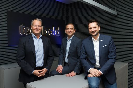  Gruppenbild des techbold Managements ab 1. April 2025: V.l.n.r.:
Gerald Reitmayr, techbold Vorstand & Co-CEO; Matthias Stieber,
techbold Vorstand & Co-CEO; und Damian Izdebski, techbold Gründer &
Mitglied des Aufsichtsrates