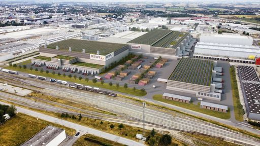 Vorschau Bild von In den kommenden drei Jahren wird eine Investitionsoffensive in
Höhe von 1,5 Milliarden Euro am Standort Österreich folgen.