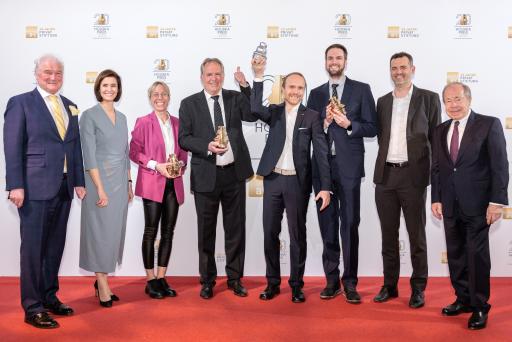  v.l.n.r.: Wolfgang Hofer (B&C), Birgit Noggler (B&C), Annette
Mütze (TU Graz), Siegfried Einhellig (P+F), Johannes Peham (AIT,
Molecular Diagnostics), Markus Makoschitz (AIT, Center for Energy),
Ivan Basisic (AIT, Molecular Diagnostics), Erich Hampel (B&C)
