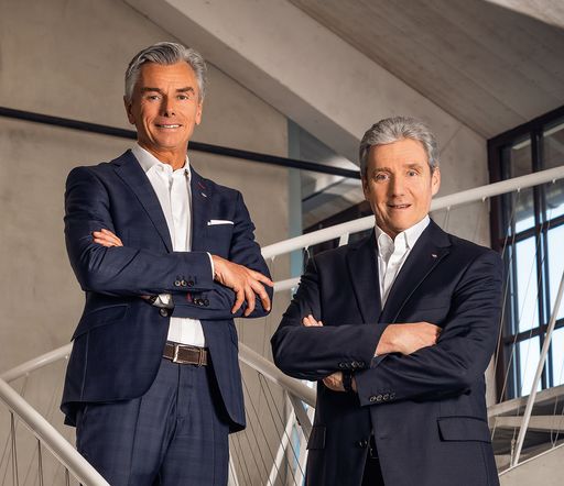  Die Vorstände der Lagermax Gruppe (v. li.) Thomas Baumgartner,
Alexander Friesz