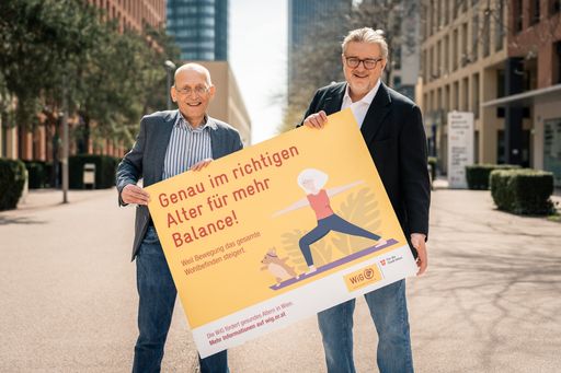 Vorschau Bild von Gesundheitsstadtrat Peter Hacker und WiG-Geschäftsführer Dennis
Beck präsentieren die WiG-Jahreskampagne zu „Gesundes Altern“.