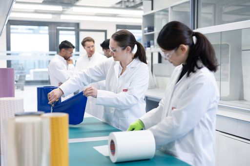  Mit Innovation zur nachhaltigen Transformation: tesa setzt seine
Nachhaltigkeitsstrategie "we do" konsequent um und präsentiert die
Ergebnisse im Nachhaltigkeitsbericht 2024. // Weiterer Text über ots
und www.presseportal.de/nr/77628 / Die Verwendung dieses Bildes für
redaktionelle Zwecke ist unter Beachtung aller mitgeteilten
Nutzungsbedingungen zulässig und dann auch honorarfrei.
Veröffentlichung ausschließlich mit Bildrechte-Hinweis.