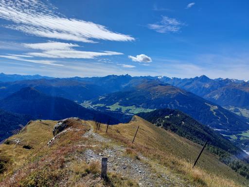 Vorschau Bild von Rückzugsmöglichkeiten für Mensch und Natur müssen erhalten
bleiben!