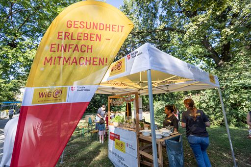 Die Wiener Gesundheitsförderung – WiG tourt mit der Pop-up-Küche
ab Mai durch acht Wiener Bezirke.