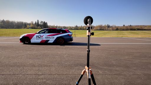  TÜV AUSTRIA errichtete in Bad Sobernheim im Bundesland
Rheinland-Pfalz Europas modernste Teststrecke für
Fahrzeugakustik-Tests.