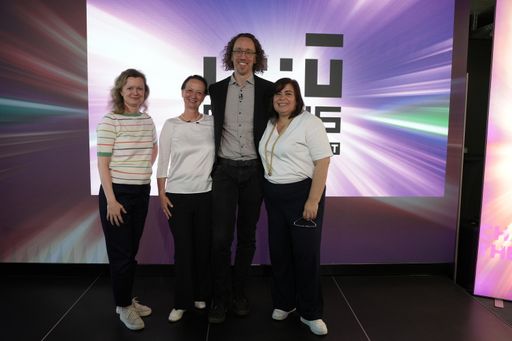  Christina Nyström (Founding Director of Learning), Stefanie
Lindstaedt (Founding President), Sebastian Dennerlein (Assistant
Professor of Digital Transformation in Learning) und Carla Barreiros
(Head of Project Based Learning) (v.l.)