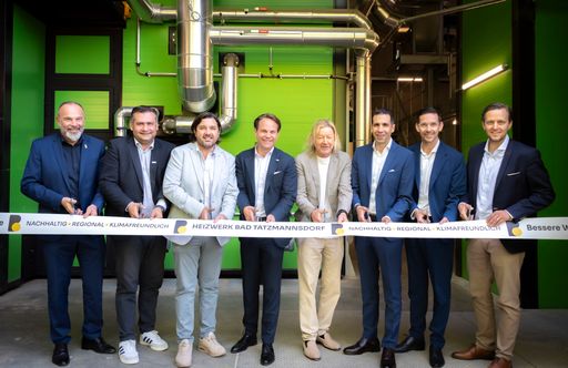 Im Bild v.l.: Geschäftsführer AVITA Therme Peter Prisching,
Bürgermeister Bad Tatzmannsdorf Stefan Laimer, Bürgermeister
Oberschützen Hans Unger, CEO & Eigentümer Unger Stahlbau Matthias
Unger, Eigentümer Hotel Reiters Supreme Karl Reiter, CEO Burgenland
Energie Stephan Sharma, Burgenland Energie Matthias Lehner,
Burgenland Energie Michael Weixelbraun.