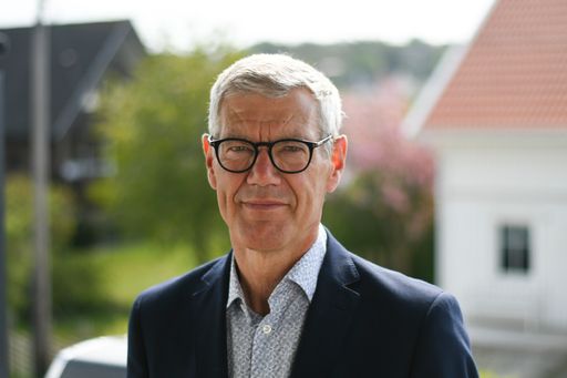 Für Hans Larsson, Director Innovation bei Toyota Material
Handling Europe, ist die Analyse relevanter Entwicklungen ein
fortlaufender Prozess, dessen Ergebnisse einmal jährlich in Form des
Trendreports veröffentlicht werden.