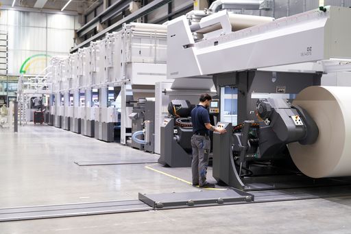  Wachstumsmarkt Verpackungsdruck: Weltweit hohes Interesse an der
Boardmaster von HEIDELBERG für die hochvolumige
Faltschachtelproduktion. Growth market packaging printing: High
interest worldwide in the Boardmaster from HEIDELBERG for
high-volume folding carton production. // Weiterer Text über ots und
www.presseportal.de/nr/6678 / Die Verwendung dieses Bildes für
redaktionelle Zwecke ist unter Beachtung aller mitgeteilten
Nutzungsbedingungen zulässig und dann auch honorarfrei.
Veröffentlichung ausschließlich mit Bildrechte-Hinweis.