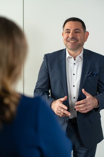 Bahadir Basdere, CEO Trench Group // Weiterer Text über ots und
www.presseportal.de/nr/178644 / Die Verwendung dieses Bildes für
redaktionelle Zwecke ist unter Beachtung aller mitgeteilten
Nutzungsbedingungen zulässig und dann auch honorarfrei.
Veröffentlichung ausschließlich mit Bildrechte-Hinweis.