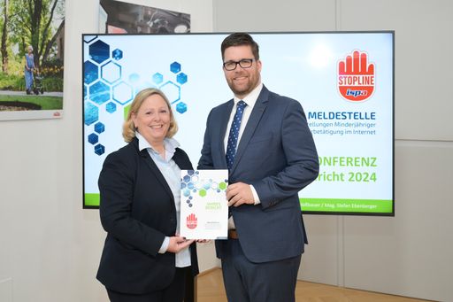  https://www.apa-fotoservice.at/galerie/39204 Stopline:
Vorstellung Zahlen und Jahresbericht 2024 Stopline ist die
Meldestelle für Personen, die auf sexuelle Missbrauchsdarstellungen
Minderjähriger und nationalsozialistische Wiederbetätigung im
Internet stoßen. Die Meldestelle wurde im Jahr 1998 vom Verband der
österreichischen Internet Service Provider ins Leben gerufen.