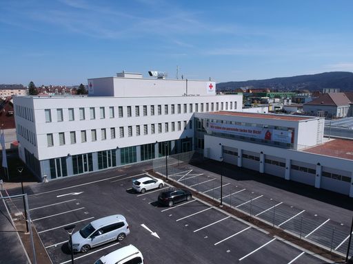  Die Rotkreuz-Bezirksstelle Korneuburg ist ein Vorzeigebeispiel
für Bauteilaktivierung.