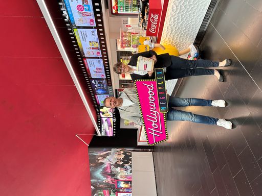 Vorschau Bild von Bezirksvorsteher Thomas Steinhart und Geschäftsführerin Felicitas
Hueber