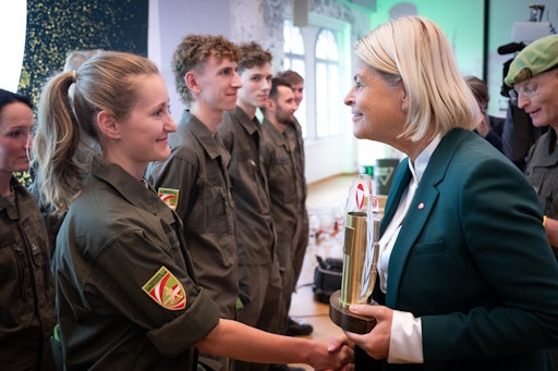 Bundesheer: award for outstanding services