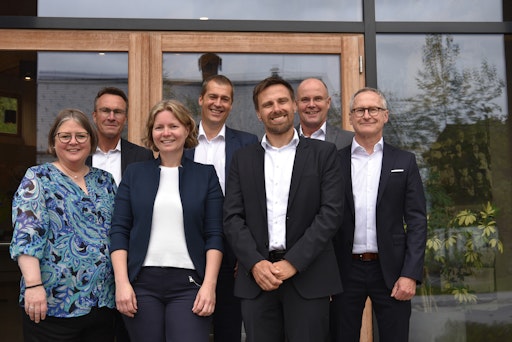 Referentinnen und Referenten bei den Continentale Biometrie-Tagen
für Experten (v.l.): Anne Richter, Leiterin Antragservice und
Annahmerichtlinien im Continentale Servicecenter Leben Vertrag,
Urban Vogt, CAS-Geschäftsführer, Rechtsanwältin Manuela Zimmermann,
Mag. Josef Seyr, CAS-Geschäftsführer, Thomas Pollmer, Leiter
Produktmanagement Leben und CAS-Geschäftsführer, Günter Wagner,
Leiter Continentale Servicecenter Leben Leistung, Hartwig Doerks,
Leiter Leistungsprüfung im EUROPA Servicecenter Leben./Continentale
// Weiterer Text über ots und www.presseportal.de/nr/102812 / Die
Verwendung dieses Bildes für redaktionelle Zwecke ist unter
Beachtung aller mitgeteilten Nutzungsbedingungen zulässig und dann
auch honorarfrei. Veröffentlichung ausschließlich mit
Bildrechte-Hinweis.