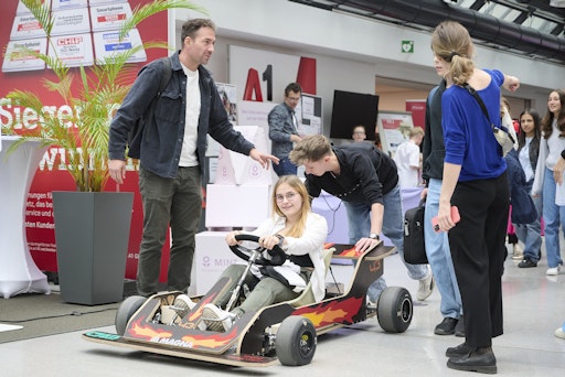 Vorschau Bild von Praxisprojekt der MMS Weiz, HTL Weiz und MAGNA International