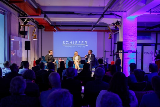 Vorschau Bild von Feierliche Eröffnung von Schiefer Rechtsanwälte in Linz in der
Grand Garage der Tabakfabrik.