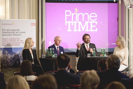 Vorschau Bild von Angeregte Paneldiskussion: Prof. Eva Schernhammer/MedUni Wien,
Prof. Bernd Lamprecht/ÖGP, Dr. Herwig Ostermann/GÖG unter der
Moderation von Claudia Schanza