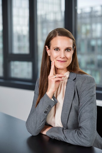 Claudia Modarressy gewinnt Steuerberater:in des Jahres Award 2025
in der Kategorie „Medizinische Berufe“