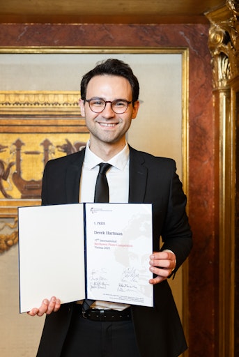 Derek Hartman wins the 17th international Beethoven piano competition Vienna 2025